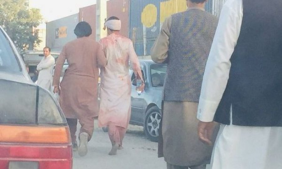Shpërthimi kamikaz në Kabul, raportohet për të paktën 13 viktima, mes tyre edhe fëmijë