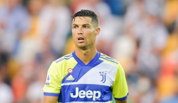 Ronaldo iu ka treguar shokëve se po largohet nga Juventusi