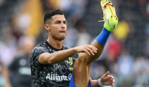 Ronaldo i jep lamtumirën shokëve, largohet pas 40 minutash nga qendra stërvitore e Juves