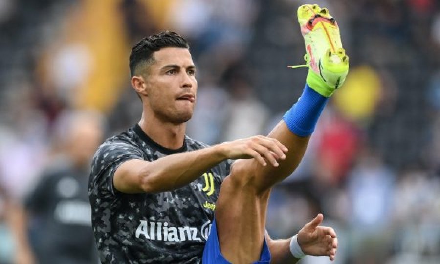 Ronaldo i jep lamtumirën shokëve, largohet pas 40 minutash nga qendra stërvitore e Juves