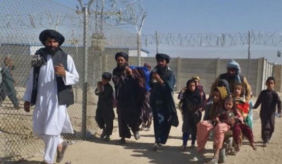 Rreth 100 afganë pritet të mbërrijnë sot në Kosovë