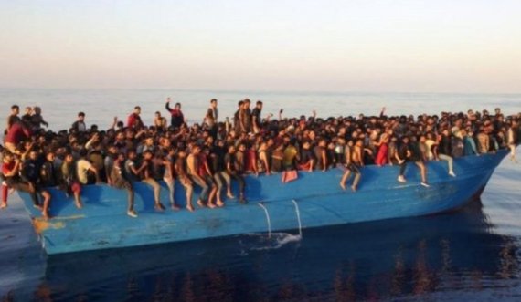 Kriza e emigrantëve në Evropë, shpëtohen mbi 500 njerëz