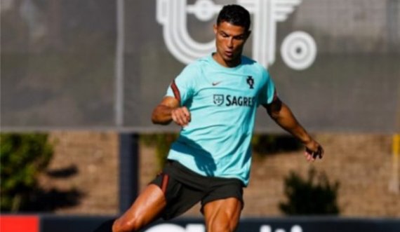 Ronaldo publikon foto nga stërvitja me Portugalinë, asnjë reagim për rikthimin në Man Utd