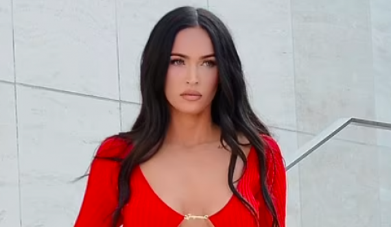 Wow: Megan Fox shfaq gjoksin bombastik