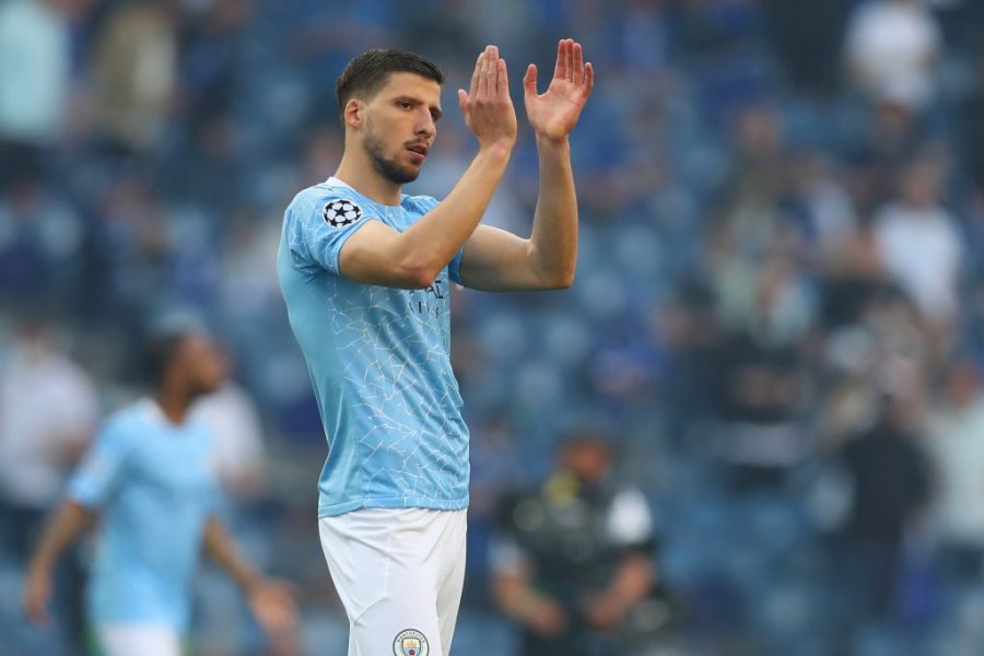 Zyrtare: Ruben Dias rinovon kontratën me Manchester Cityn deri në vitin 2027