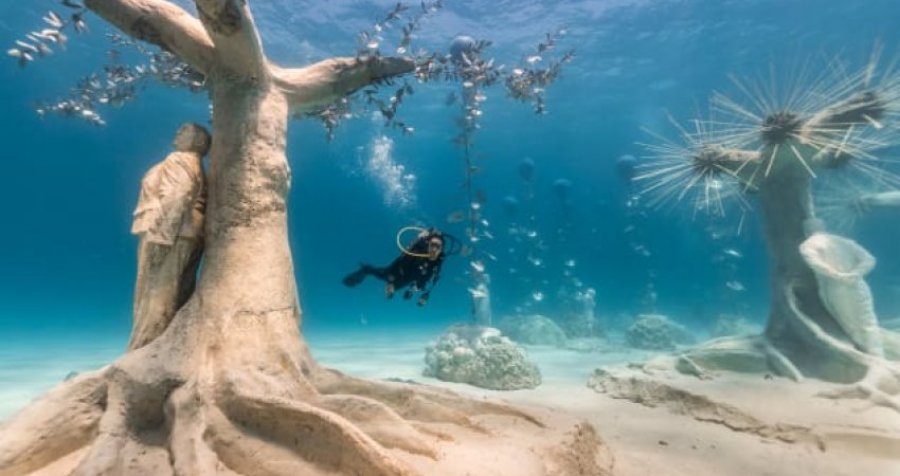 Ky është 'muzeu nënujor' në Qipro, magjia e 93 skulpturave në fundin e detit 