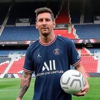 Messi shënon dy gola në fitoren e vështirë të PSG-së