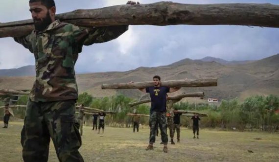 Në pritje të armikut, stërvitja e luftëtarëve në bastionin e fundit të rezistencës afgane