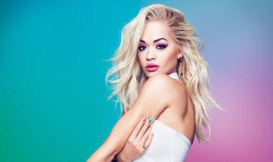 Rita Ora tregon stolitë e saja