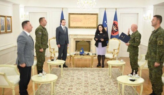 Sot mbahet ceremonia e pranimit të detyrës së komandantit të ri të FSK-së
