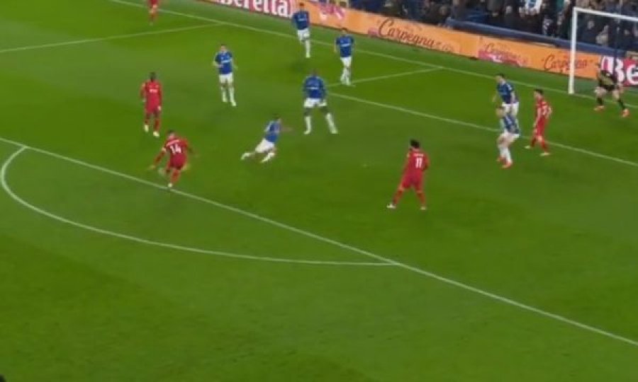 Gol i bukur në ndeshjen Everton vs Liverpool