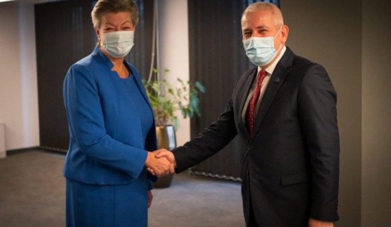 Sveçla dhe Komisionerja Evropiane për Punët e Brendshme flasin për luftën kundër krimit të organizuar