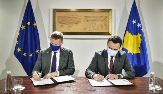 Kryeministri Kurti dhe Shefi i Zyrës së BE-së nënshkruajnë marrëveshje dypalëshe