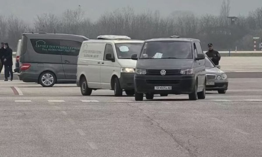 Trupat e viktimave u nisën nga aeroporti, familjarët do të kryejnë ceremoninë e varrimit