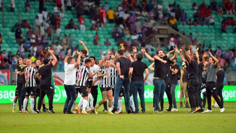 Pritjes 50 vjeçare i erdhi fundi, Hulk dhe Diego Costa i sigurojnë titullin e kampionit Atletico Mineiros