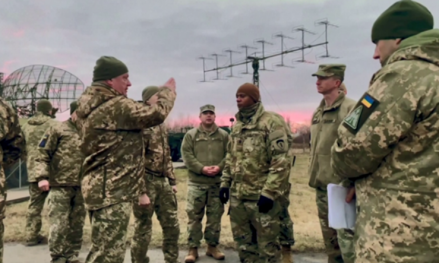 Tensionet në kufi me Rusinë, amerikanët në Ukrainë për forcimin e mbrojtjes ajrore