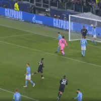 Kean shënon gol të bukur pas asistimit të Bernardeschit