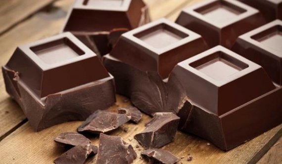 Lumturia gjendet te çokollata e zezë dhe këtë e vërteton shkenca