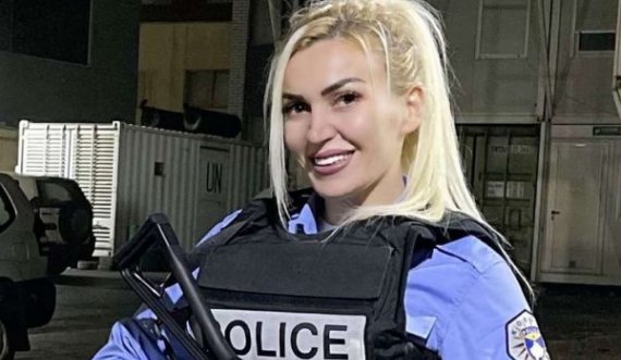 Policja kosovare me poza provokuese, duke gjuajtur me armë në poligon