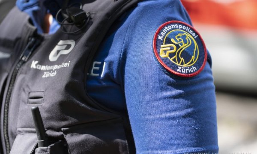 Policja zvicerane që plagosi kosovarin del para gjyqit, kaq mund të dënohet