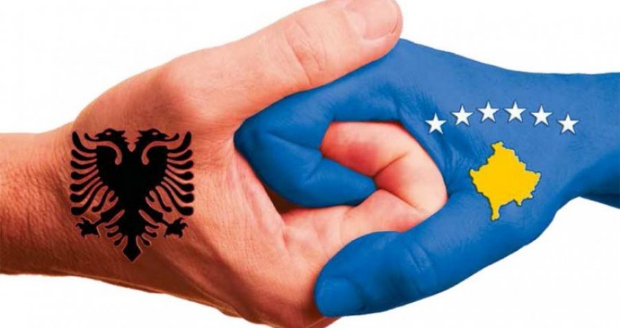 Mbi 70 për qind e qytetarëve të Shqipërisë e duan bashkimin me Kosovën