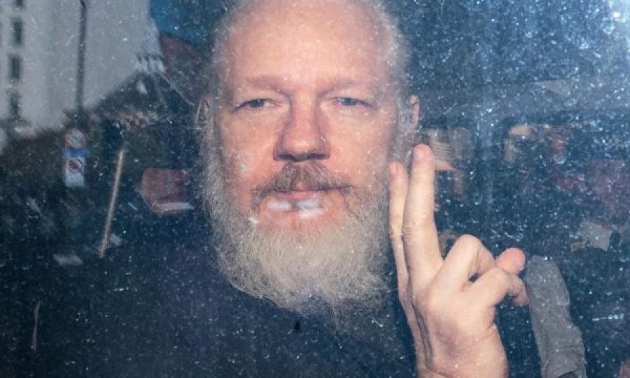 ShBA-ja fiton rastin në Britani për ekstradimin e Julian Assange-s