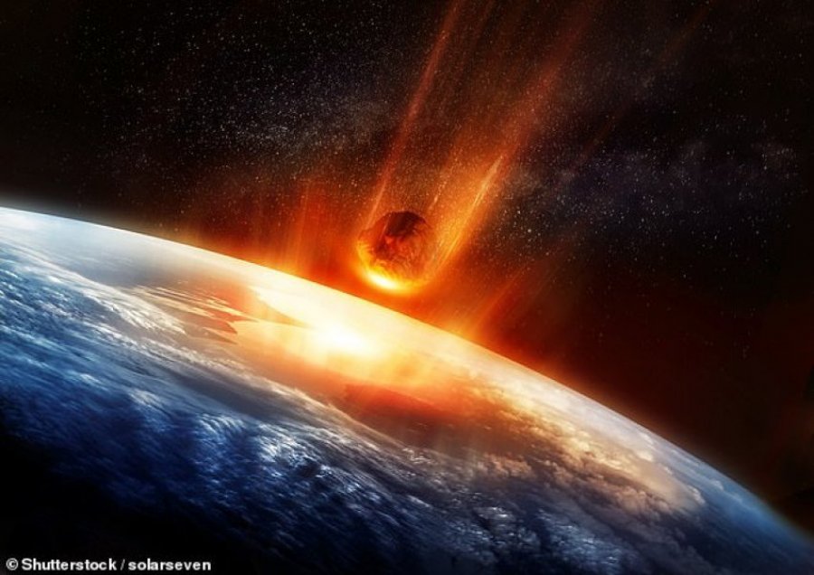 Asteroidi që zhduku dinosaurët mund ta godasë Tokën në pranverë