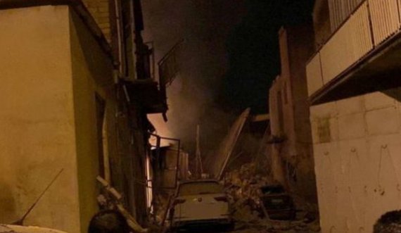 Shembja e pallatit në Itali, vdes një burrë, dy gra nxirren të gjalla nga rrënojat