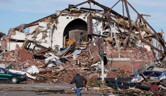 Dhjetëra viktima e të zhdukur nga tornado shkatërruese në SHBA
