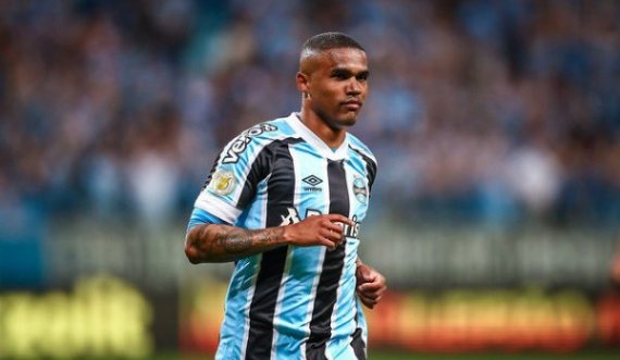 Douglas Costa vendos të rikthehet në Evropë, e duan në Spanjë