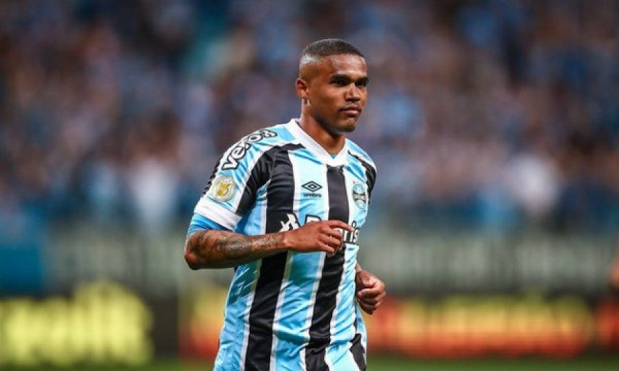 Douglas Costa vendos të rikthehet në Evropë, e duan në Spanjë