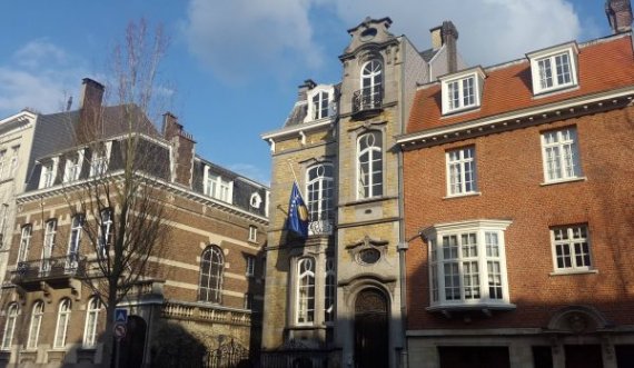 Shërbimi Konsullor i Ambasadës së Kosovës në Bruksel del me njoftim të rëndësishëm për kosovarët