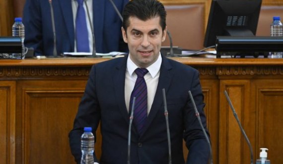 Kiril Petkov zgjidhet kryeministër i Bullgarisë, çfarë qëndrimi ka paralajmëruar ndaj Shkupit