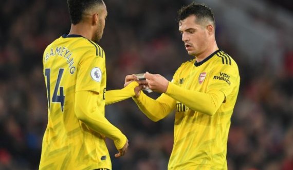 Pas Xhakës, edhe Aubameyang pritet ta humbë shiritin e kapitenit në Arsenal