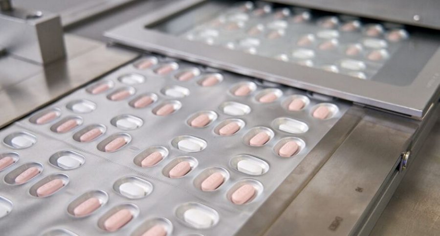 Pfizer: Rezultate premtuese, pilula anti Covid 90 % efektive