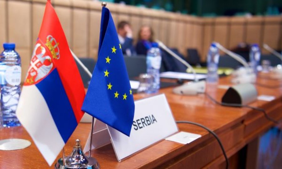 Brukseli sot ia hapë Serbisë proruse edhe Grupin e katërt të kapitujve për integrim në BE