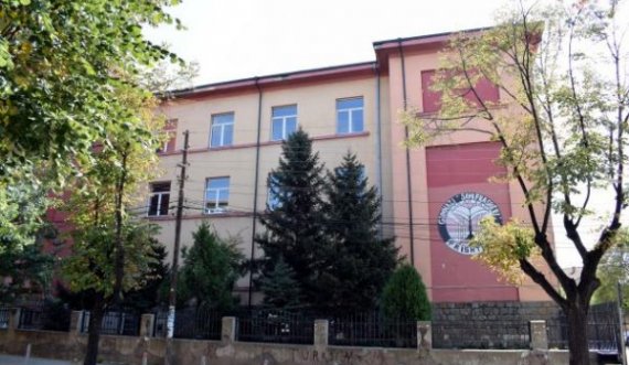 Rrahje në gjimnazin “Sami Frashëri”, policia jep detaje