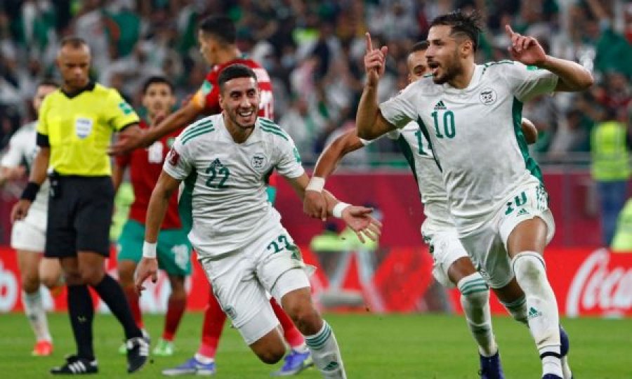 Kaos në Kupën Arabe: Algjeria e mund Katarin me gol në minutën e 17-të shtesë
