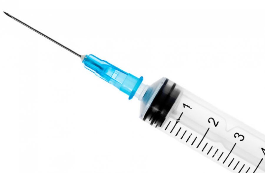 Doza përforcuese e vaksinave anti-Covid prodhon 32 herë më shumë antitrupa