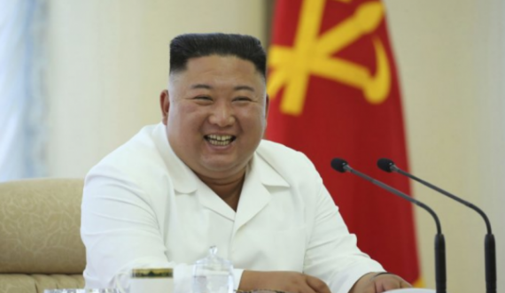 Koreja Veriore e ndalon të qeshurit për 10 ditë, ja arsyeja