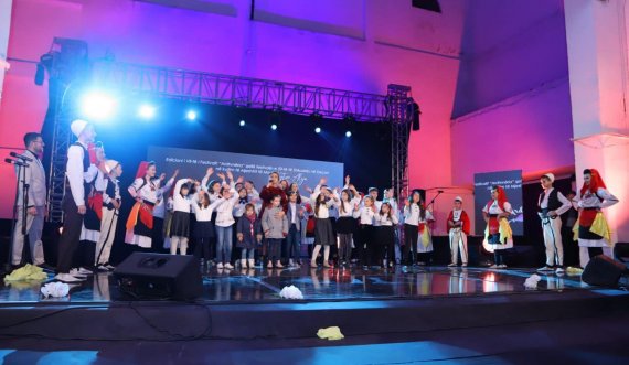 Në Kosovë për  herë të parë u prezantua festivali i 59-të i Shkodrës në kuadër të edicionit të VII- të të festivalit “Ardhmëria” në Deçan 