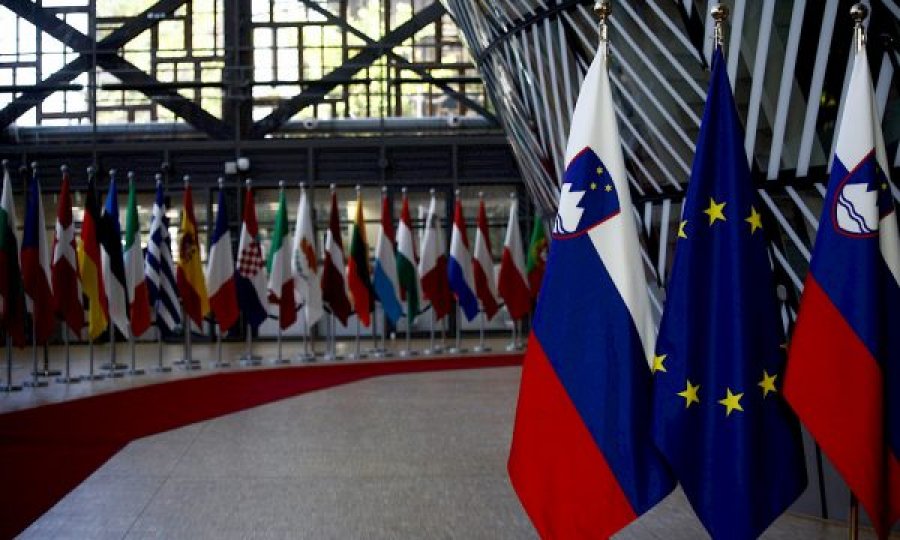 Presidenca sllovene e BE-së s’arriti të bëjë asnjë hap për liberalizimin e vizave për Kosovën