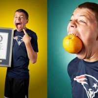 14-vjeçari fiton për herë të dytë rekordin Guinness për gojën më të madhe