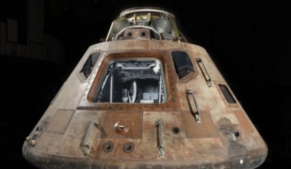 Anija e parë me astronautë që doli nga orbita e Tokës