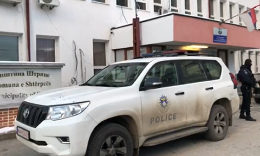 Nga qeveria serbe reagojnë për aksionin e Policisë në Shtërpcë, e lidhin me vizitën e Vuçiqit në Tiranë