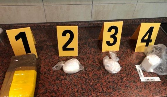 Policia kryen bastisje në veri, arreston një 35 vjeçar dhe konfiskon drogë, para e telefona