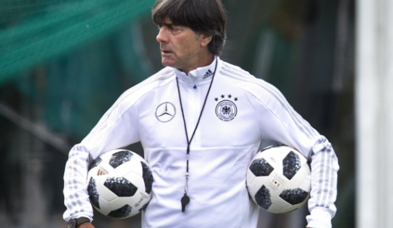 Joachim Low gati të rikthehet te klubi të cilin e drejtoi 23 vjet më parë