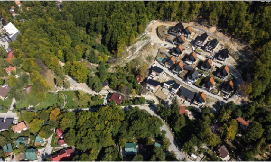 Dhuratat që dyshohet se morën zyrtarët e arrestuar në këmbim të lëshimit të lejeve për ndërtime në Brezovicë