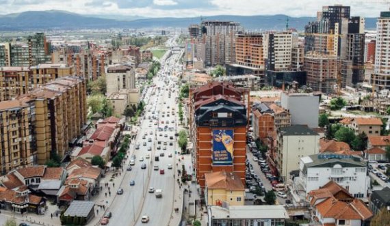 Burri nga Prishtina prezantohet si polic dhe e ngacmon një grua