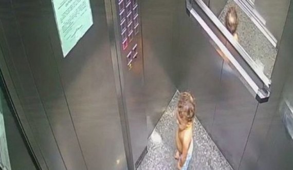 17 kate shkoi i vetëm me ashensor, ky fëmijë tmerroi nënën e tij
